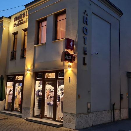 Hotel Patonai Fertőd Εξωτερικό φωτογραφία