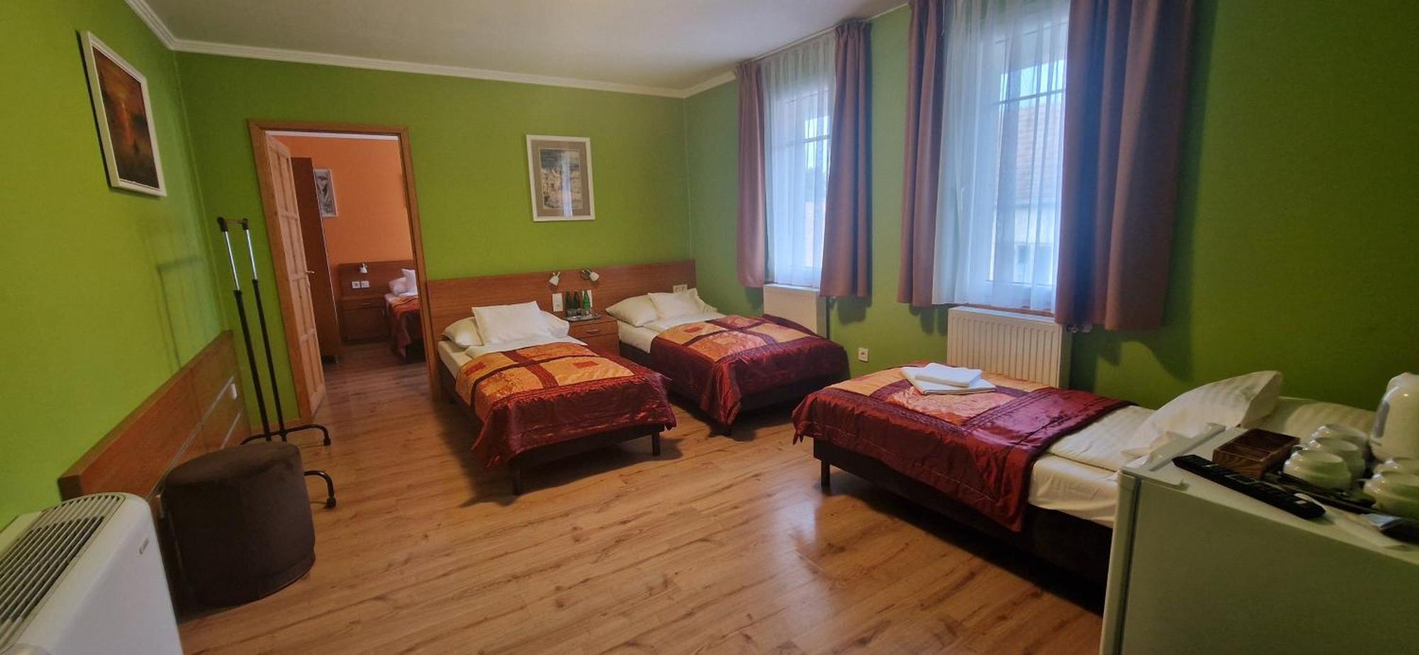 Hotel Patonai Fertőd Εξωτερικό φωτογραφία