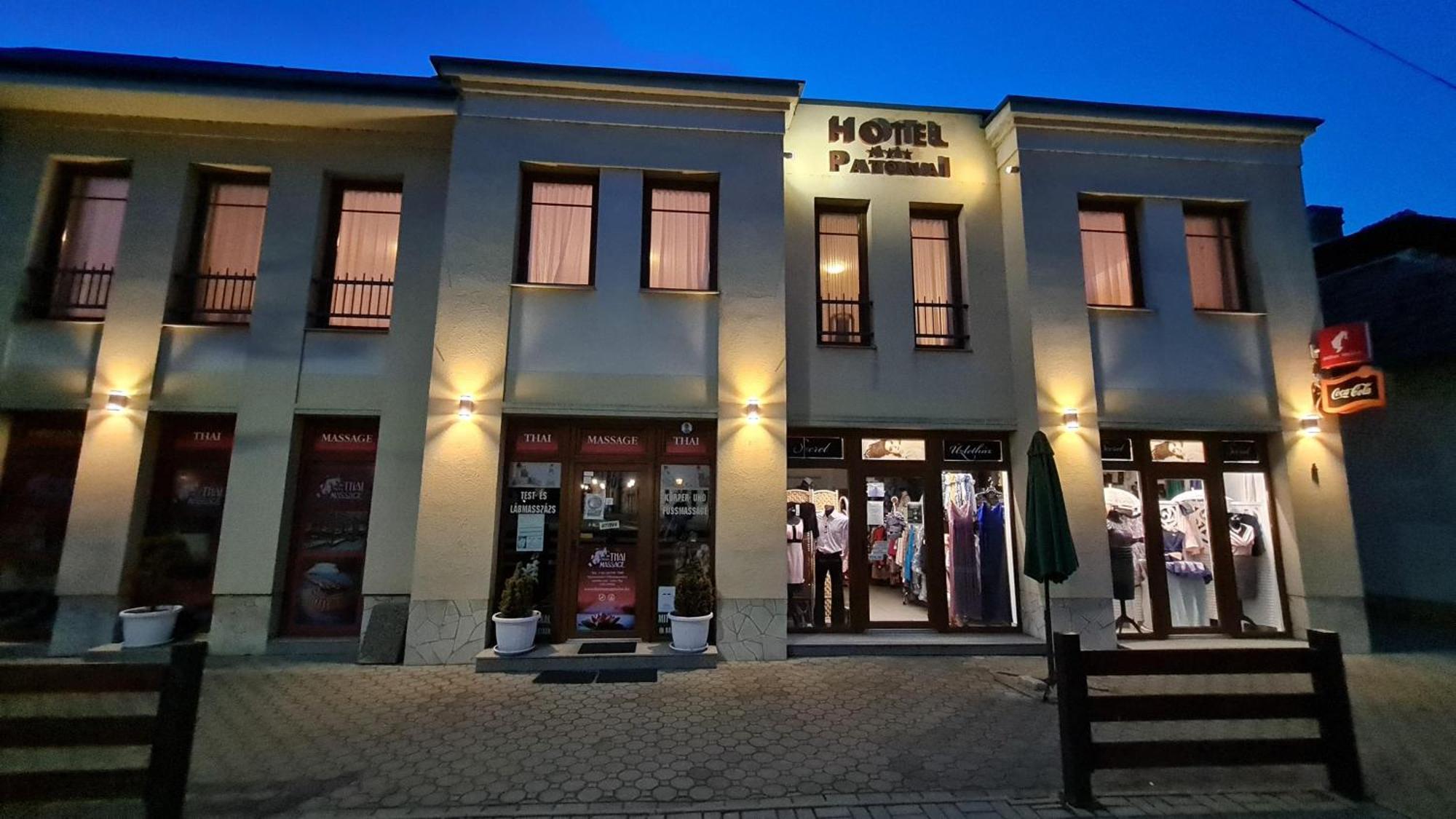 Hotel Patonai Fertőd Εξωτερικό φωτογραφία