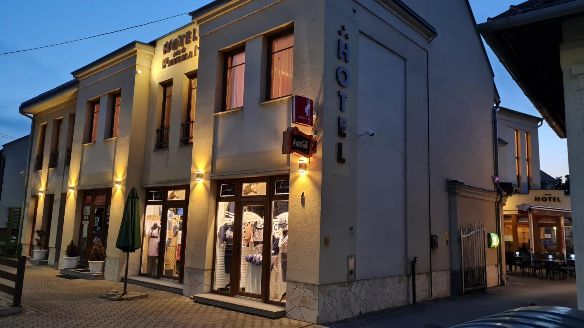 Hotel Patonai Fertőd Εξωτερικό φωτογραφία